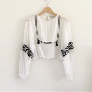 Rare Zara White & Black Embroidered Cropped Blouse